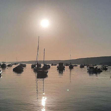 Arvonia Sleeps 7, Sea Views, Dog Friendly Villa New Quay  Buitenkant foto