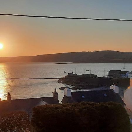 Arvonia Sleeps 7, Sea Views, Dog Friendly Villa New Quay  Buitenkant foto
