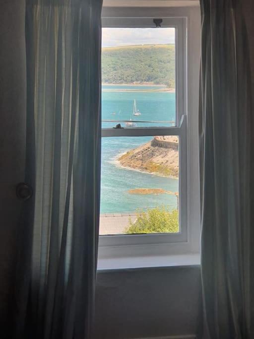 Arvonia Sleeps 7, Sea Views, Dog Friendly Villa New Quay  Buitenkant foto